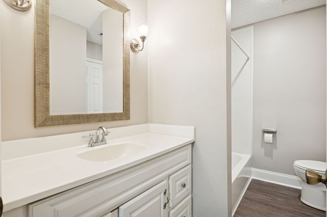 5720 Stone Brook Dr, Brentwood, TN 37027