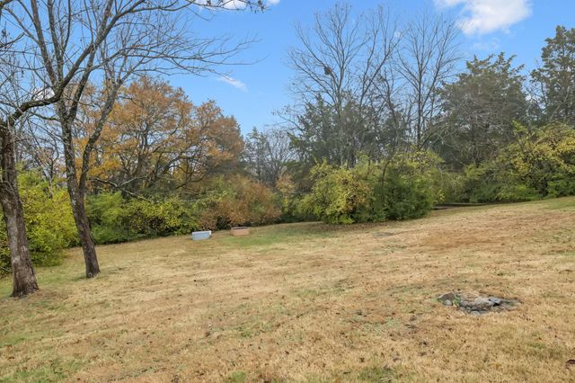 5720 Stone Brook Dr, Brentwood, TN 37027