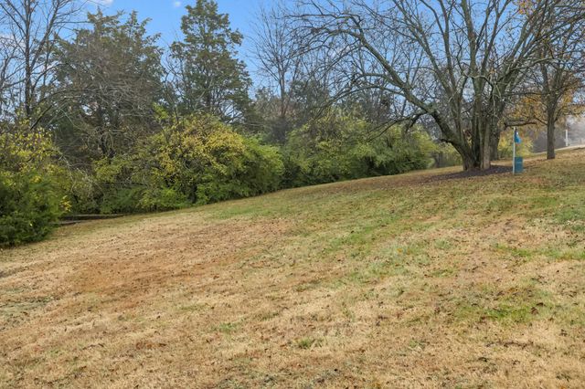 5720 Stone Brook Dr, Brentwood, TN 37027