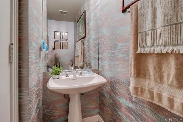 655 India Street 320, San Diego, CA 92101