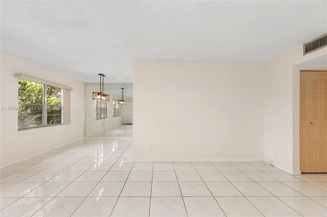 13250 SW 4th Ct 401G, Pembroke Pines, FL 33027