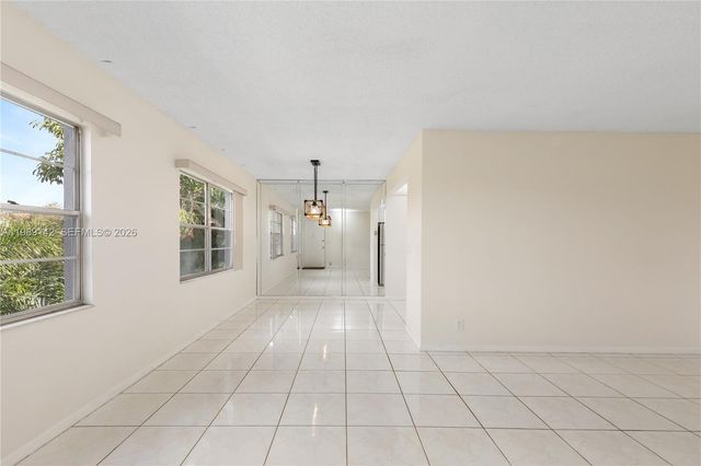 13250 SW 4th Ct 401G, Pembroke Pines, FL 33027