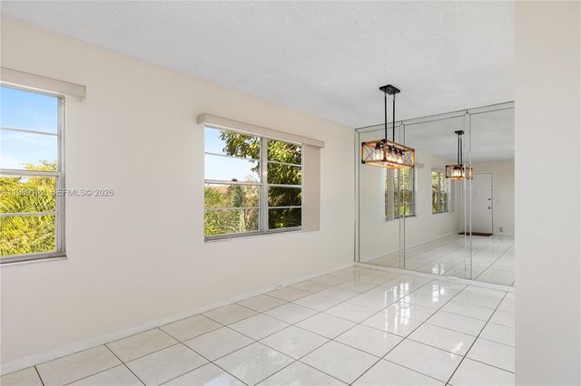 13250 SW 4th Ct 401G, Pembroke Pines, FL 33027