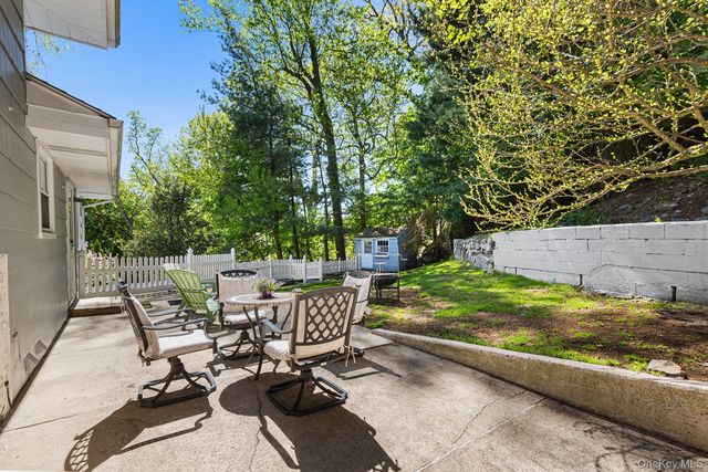 57 Homecrest Oval, Yonkers, NY 10703