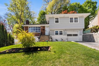 57 Homecrest Oval, Yonkers, NY 10703