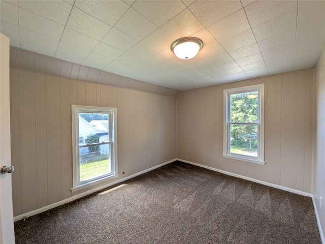 240 E Dunham Avenue, Des Moines, IA 50315
