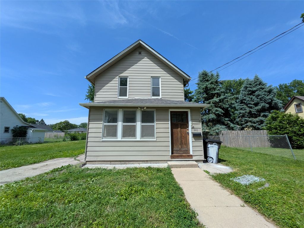 240 E Dunham Avenue, Des Moines, IA 50315