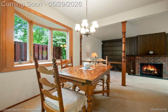 9310 Oakcliffe Drive, Plymouth, MI 48170