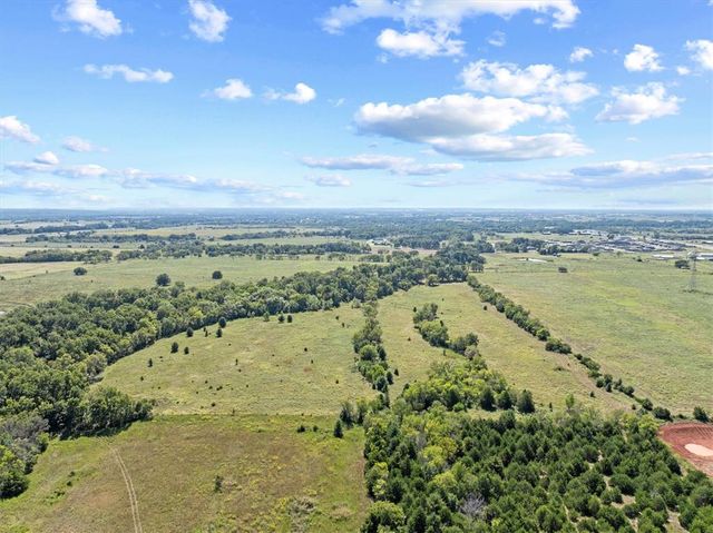 Hazel Dell Road, Shawnee, OK 74804