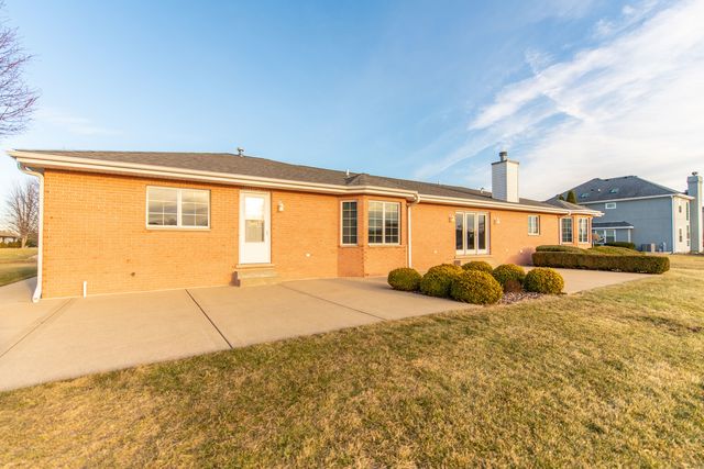 18816 S Chestnut Drive, Shorewood, IL 60404