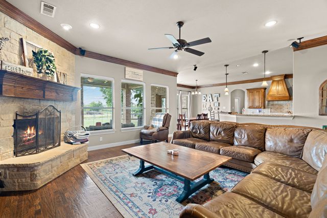 1341 Maxwell Road, Haslet, TX 76052