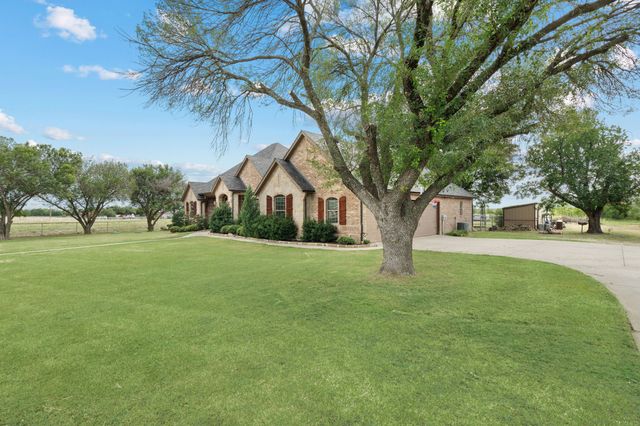 1341 Maxwell Road, Haslet, TX 76052