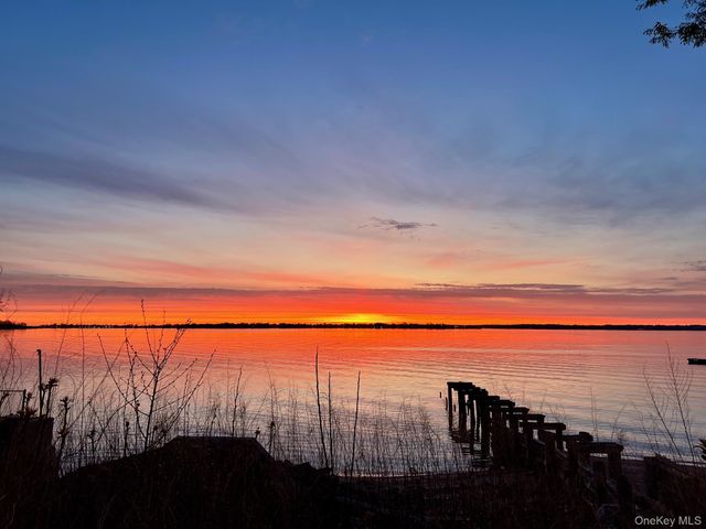 904 Dean Avenue, Bronx, NY 10465