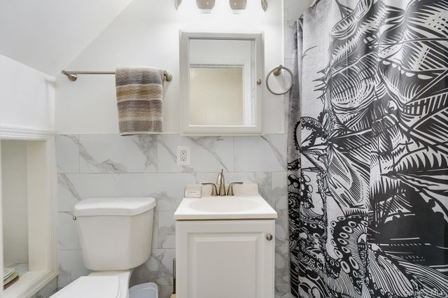 904 Dean Avenue, Bronx, NY 10465