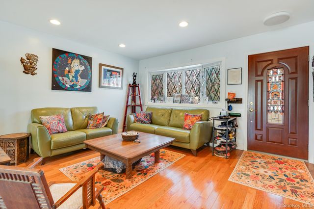 904 Dean Avenue, Bronx, NY 10465