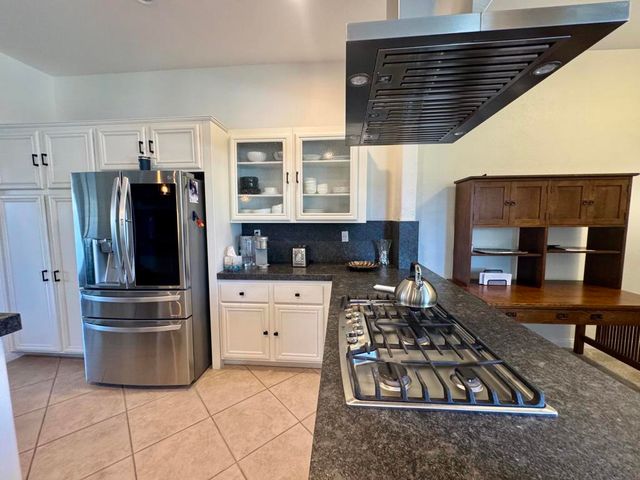 34 Calle La Reina, Rancho Mirage, CA 92270