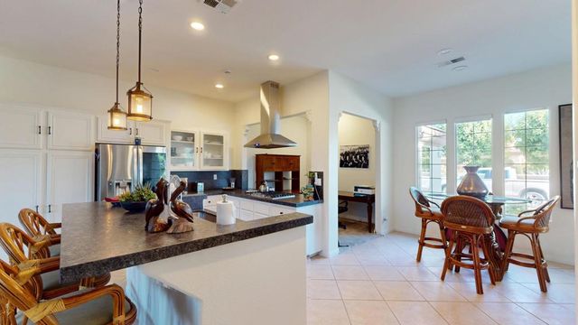34 Calle La Reina, Rancho Mirage, CA 92270
