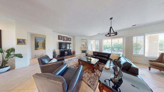 34 Calle La Reina, Rancho Mirage, CA 92270