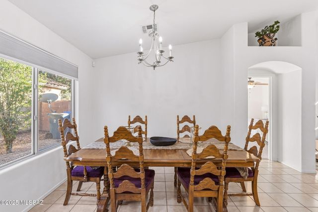 102 S Beyerville Place, Sahuarita, AZ 85629