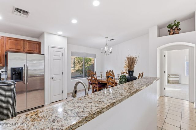 102 S Beyerville Place, Sahuarita, AZ 85629