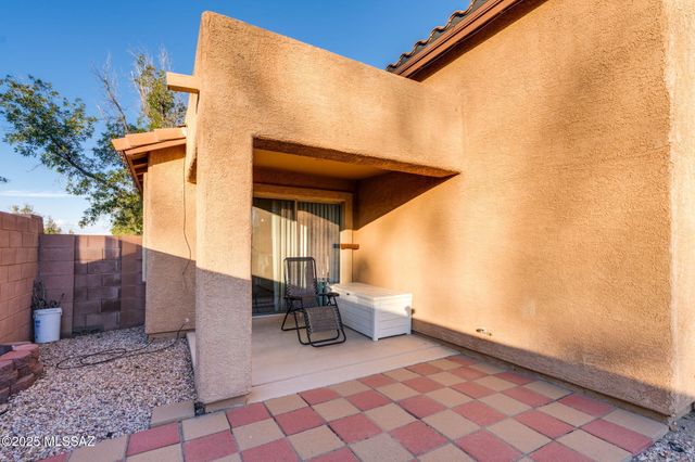 102 S Beyerville Place, Sahuarita, AZ 85629