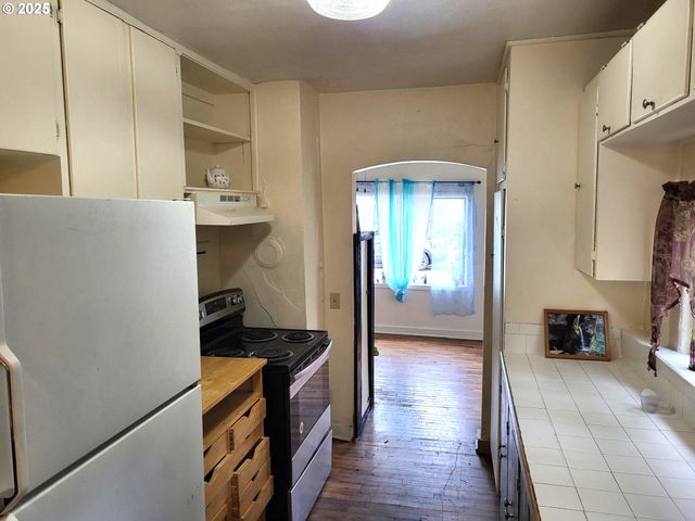 347 Ne OAK St, Sheridan, OR 97378