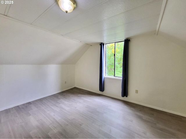 347 Ne OAK St, Sheridan, OR 97378