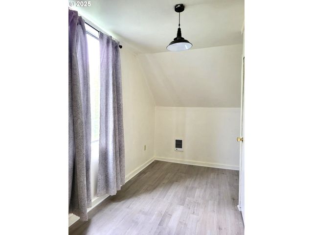 347 Ne OAK St, Sheridan, OR 97378