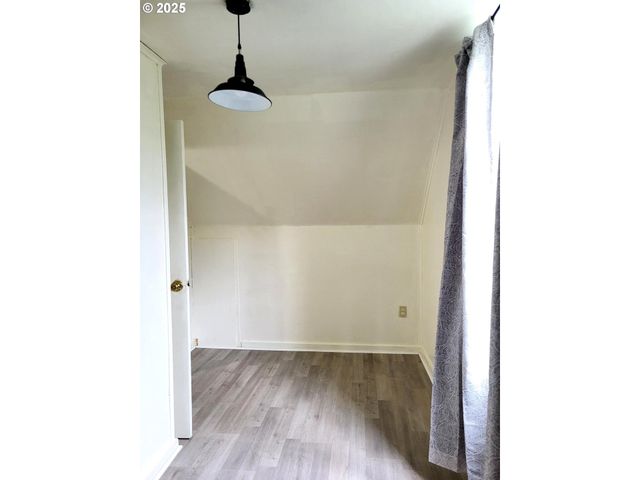 347 Ne OAK St, Sheridan, OR 97378