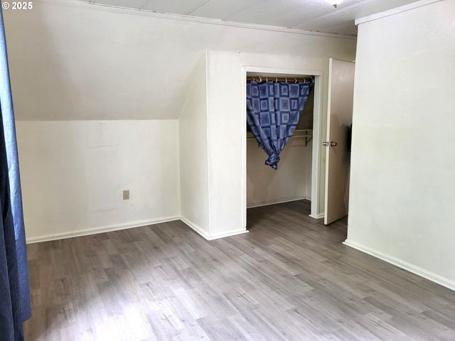 347 Ne OAK St, Sheridan, OR 97378