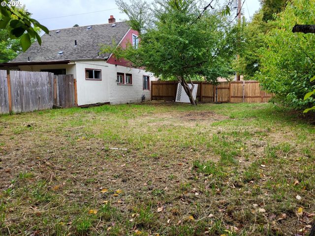 347 Ne OAK St, Sheridan, OR 97378