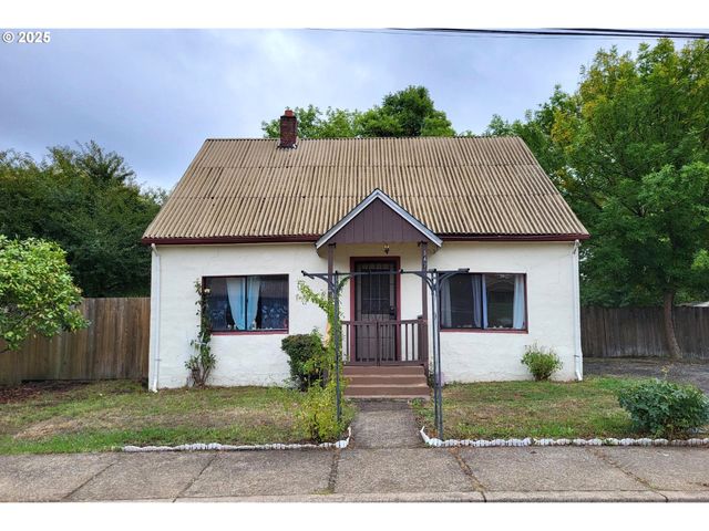 347 Ne OAK St, Sheridan, OR 97378