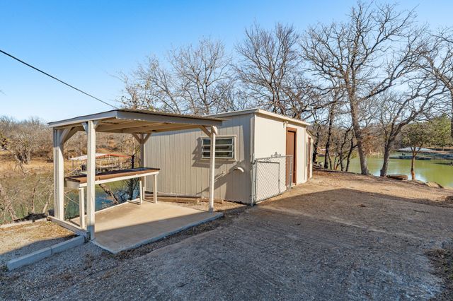 420 Kennon Circle, Palo Pinto, TX 76484