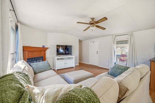 420 Kennon Circle, Palo Pinto, TX 76484