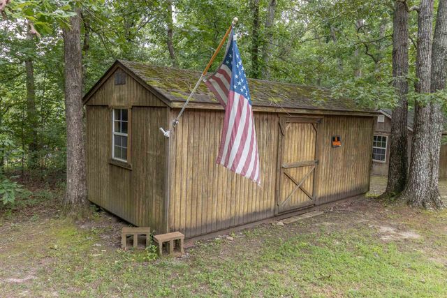 77 TIMBER CV, Selmer, TN 38375