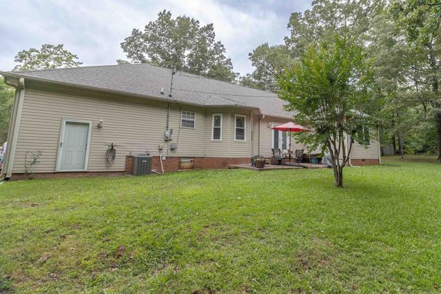 77 TIMBER CV, Selmer, TN 38375