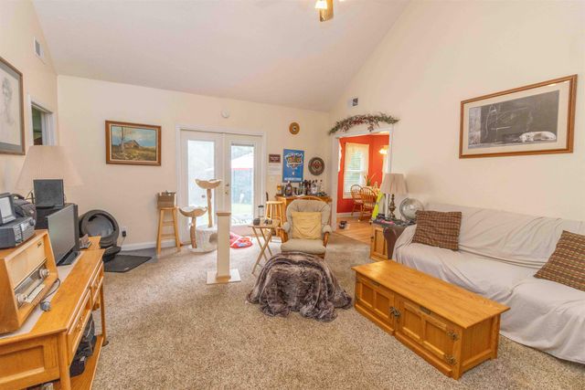 77 TIMBER CV, Selmer, TN 38375