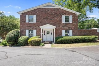 1409 Kensington Road B-8, Hendersonville, NC 28791