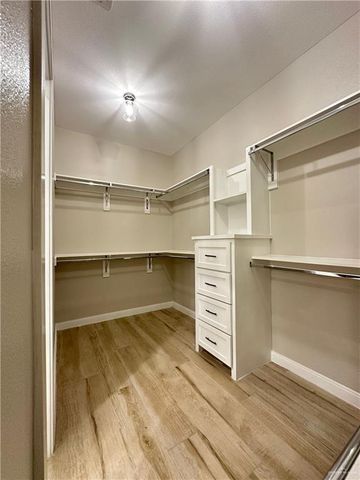 2725 Kilgore Avenue, Mcallen, TX 78504