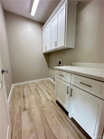 2725 Kilgore Avenue, Mcallen, TX 78504