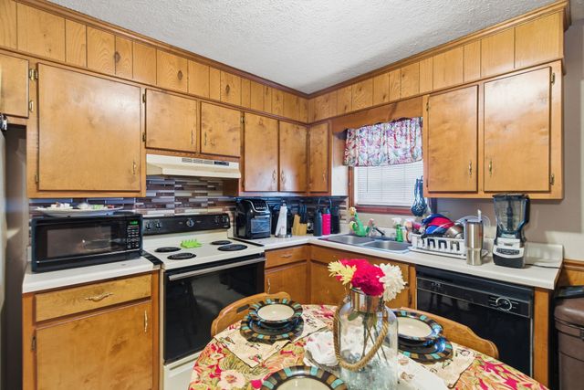 109 Gayla Ct, Portland, TN 37148