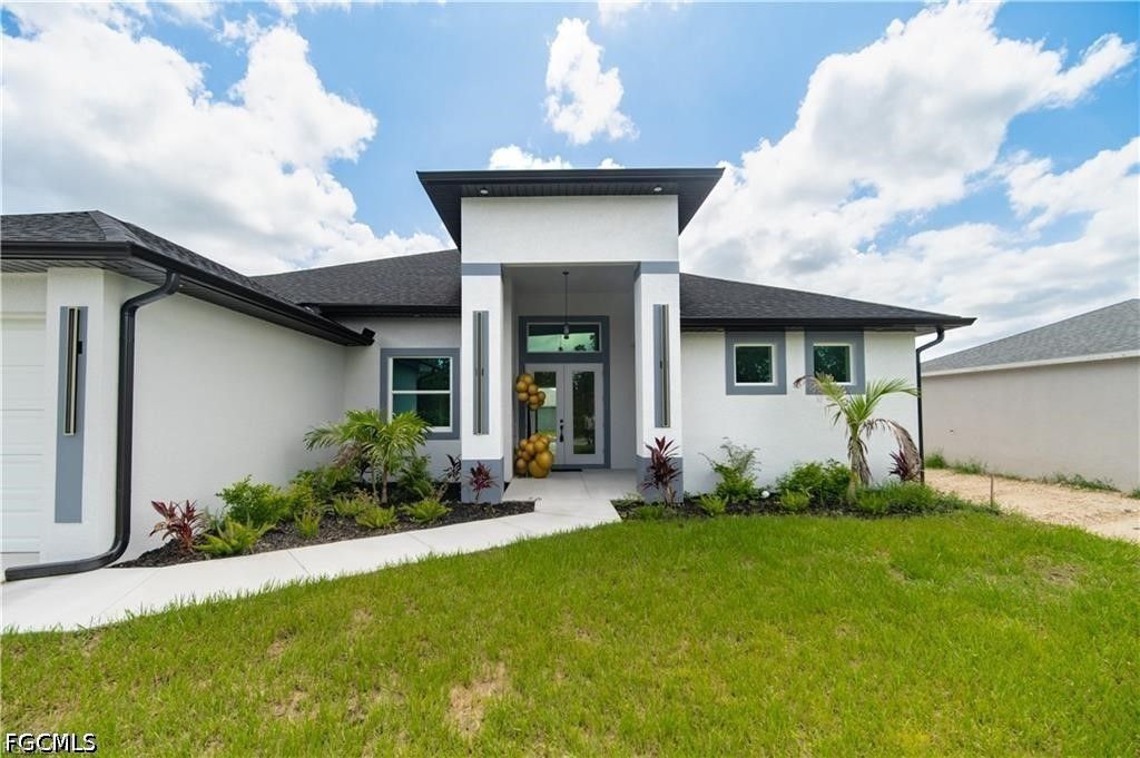 Image 1 of property listing at 3311 Andalusia BLVD, Cape Coral, FL 33909
