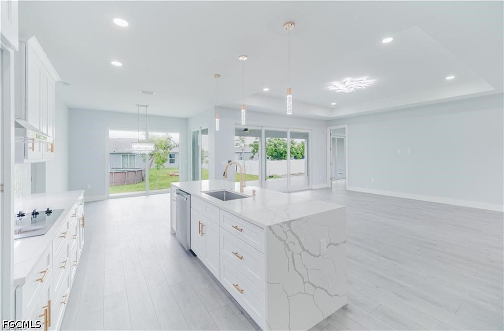 Image 11 of property listing at 3311 Andalusia BLVD, Cape Coral, FL 33909
