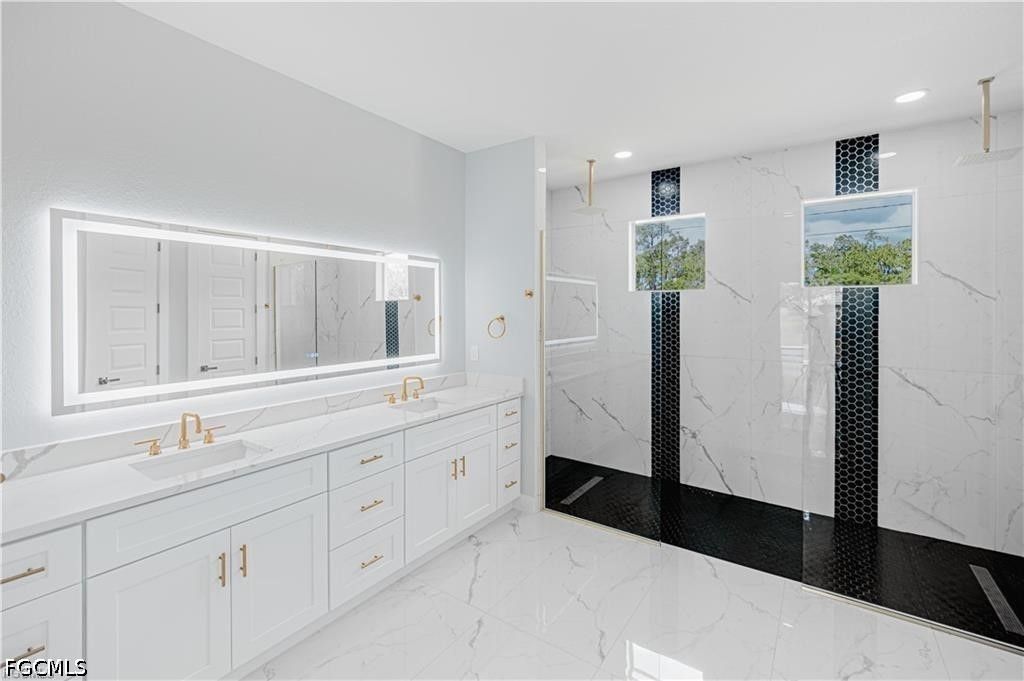 Image 3 of property listing at 3311 Andalusia BLVD, Cape Coral, FL 33909