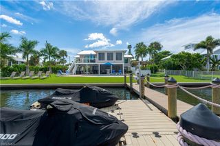 205 Bayview AVE, Fort Myers Beach, FL 33931