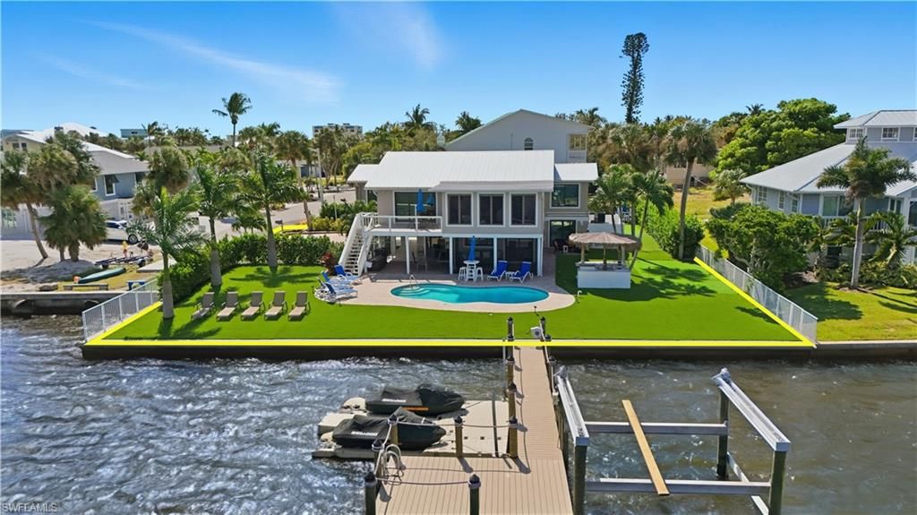 205 Bayview AVE, Fort Myers Beach, FL 33931