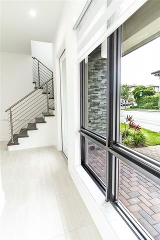 4311 NW 82nd Avenue, Doral, FL 33166