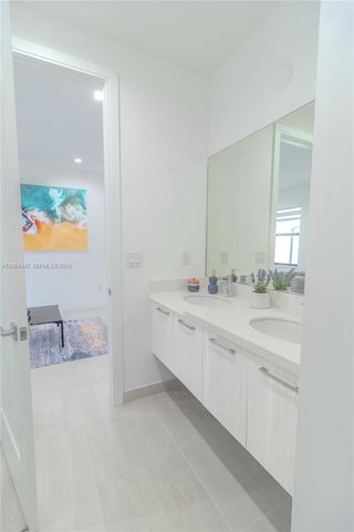 4311 NW 82nd Avenue, Doral, FL 33166