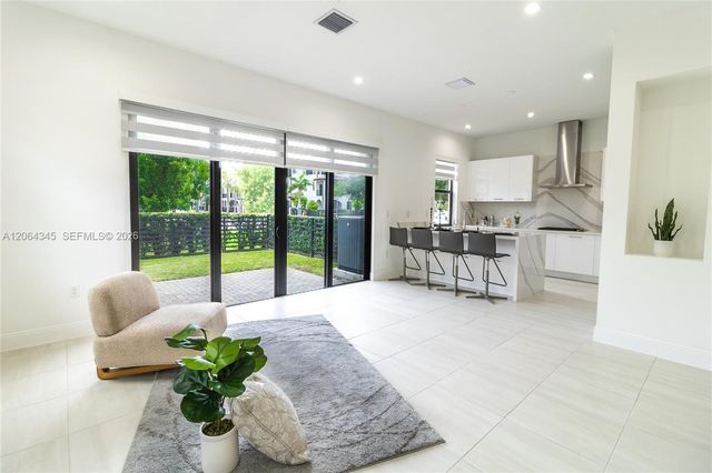 4311 NW 82nd Avenue, Doral, FL 33166