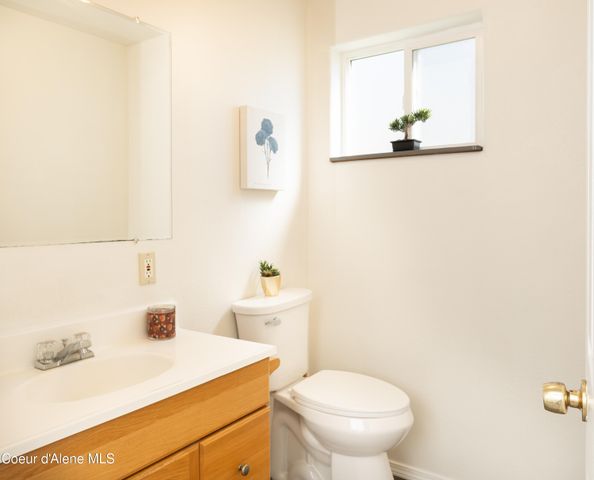 1611 Cedar ST, Sandpoint, ID 83864